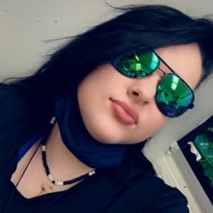 Meet your Posher, Jade